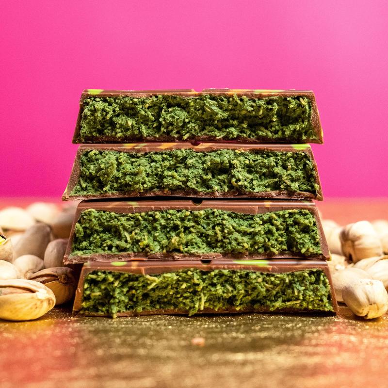 Dubai Pistachio Kunafa Ultimate Choco Bar